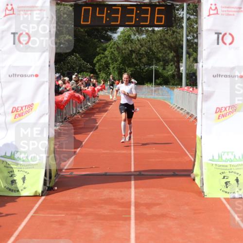 14.06.2026 - 7 Türme Triathlon Andreas Tolksdorf http://msf.ph/oto/9800470 14.06.2026 15:33:34 Ziel 643, 665 meine-sportfotos.de