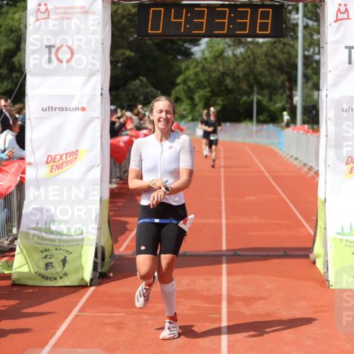 14.06.2026 - 7 Türme Triathlon Andreas Tolksdorf http://msf.ph/oto/9800491 14.06.2026 15:33:37 Ziel 643, 665, 1104, 1158 meine-sportfotos.de