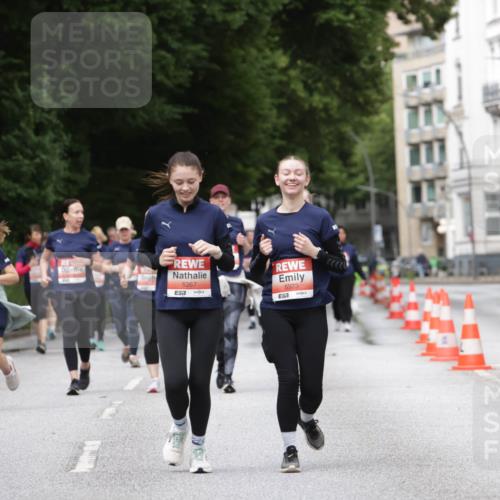 14.06.2026 - REWE Women's Run Jannik Wohlers http://msf.ph/oto/9800527 14.06.2026 11:04:00 Laufen 5267, 7, 5323, 57 meine-sportfotos.de