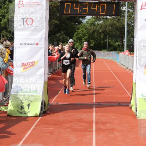 14.06.2026 - 7 Türme Triathlon Andreas Tolksdorf http://msf.ph/oto/9800548 14.06.2026 15:33:59 Ziel 898 meine-sportfotos.de