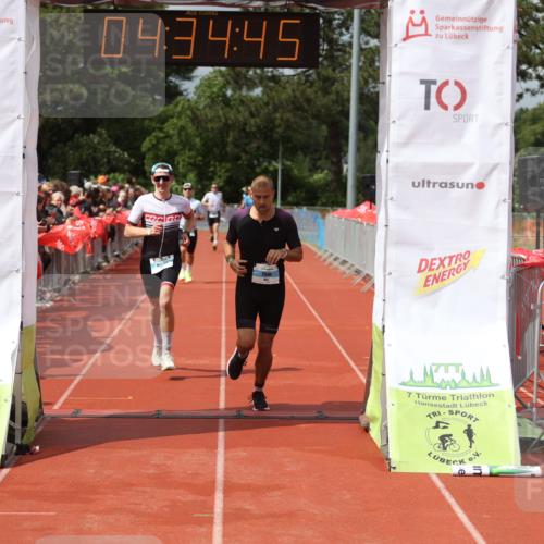 14.06.2026 - 7 Türme Triathlon Andreas Tolksdorf http://msf.ph/oto/9800638 14.06.2026 15:34:44 Ziel 923, 951, 955, 1007, 1086, 1096, 1126 meine-sportfotos.de