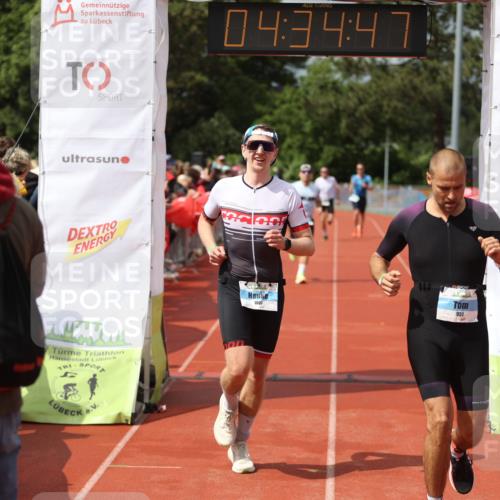 14.06.2026 - 7 Türme Triathlon Andreas Tolksdorf http://msf.ph/oto/9800654 14.06.2026 15:34:46 Ziel 923, 951, 955, 1007, 1096, 1126, 1146 meine-sportfotos.de