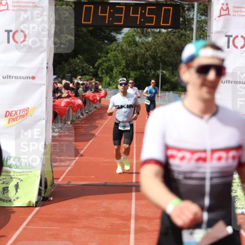 14.06.2026 - 7 Türme Triathlon Andreas Tolksdorf http://msf.ph/oto/9800661 14.06.2026 15:34:48 Ziel 951, 955, 1007, 1096, 1126, 1146 meine-sportfotos.de