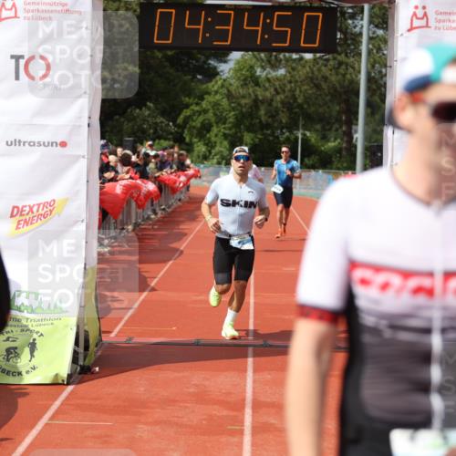 14.06.2026 - 7 Türme Triathlon Andreas Tolksdorf http://msf.ph/oto/9800664 14.06.2026 15:34:48 Ziel 951, 955, 1007, 1096, 1126, 1146 meine-sportfotos.de