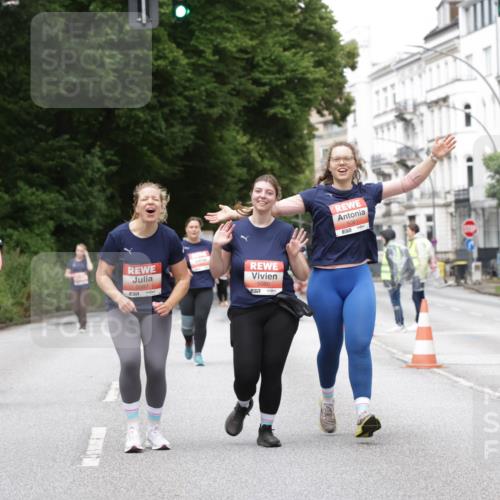 14.06.2026 - REWE Women's Run Jannik Wohlers http://msf.ph/oto/9800669 14.06.2026 11:04:22 Laufen 5080, 5081, 01 meine-sportfotos.de