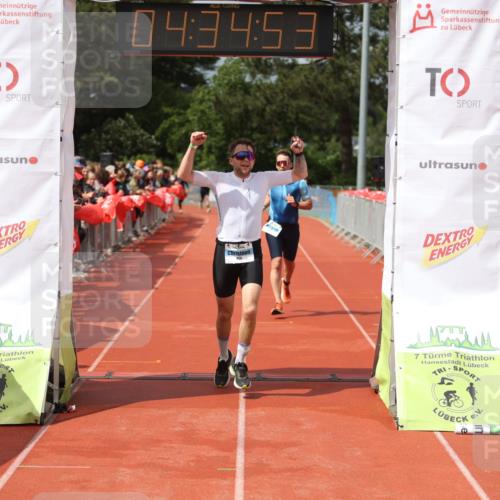14.06.2026 - 7 Türme Triathlon Andreas Tolksdorf http://msf.ph/oto/9800674 14.06.2026 15:34:51 Ziel 951, 955, 1007, 1126, 1146 meine-sportfotos.de