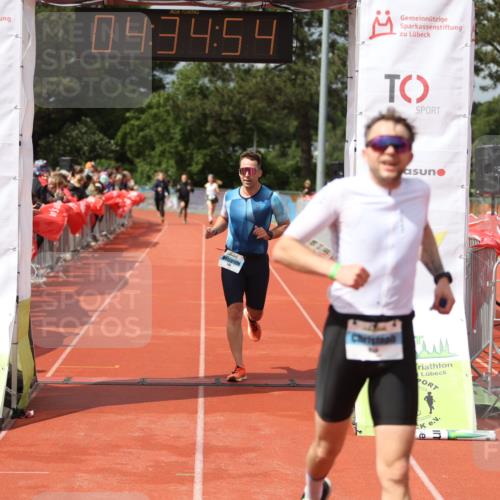 14.06.2026 - 7 Türme Triathlon Andreas Tolksdorf http://msf.ph/oto/9800678 14.06.2026 15:34:53 Ziel 951, 955, 1007, 1126, 1146 meine-sportfotos.de