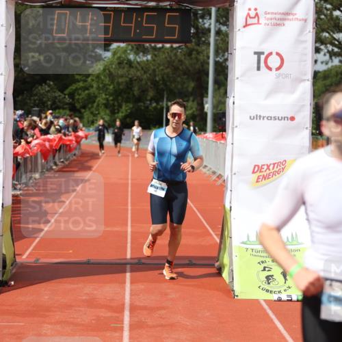 14.06.2026 - 7 Türme Triathlon Andreas Tolksdorf http://msf.ph/oto/9800683 14.06.2026 15:34:53 Ziel 951, 955, 1007, 1126, 1146 meine-sportfotos.de