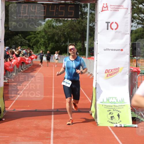 14.06.2026 - 7 Türme Triathlon Andreas Tolksdorf http://msf.ph/oto/9800687 14.06.2026 15:34:53 Ziel 951, 955, 1007, 1126, 1146 meine-sportfotos.de