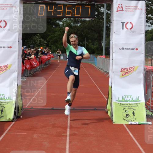 14.06.2026 - 7 Türme Triathlon Andreas Tolksdorf http://msf.ph/oto/9800841 14.06.2026 15:36:06 Ziel 1056, 1116, 1131 meine-sportfotos.de
