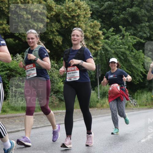 14.06.2026 - REWE Women's Run Jannik Wohlers http://msf.ph/oto/9801018 14.06.2026 10:08:34 Laufen 10432, 6577, 11461, 10509, 57, 11166 meine-sportfotos.de