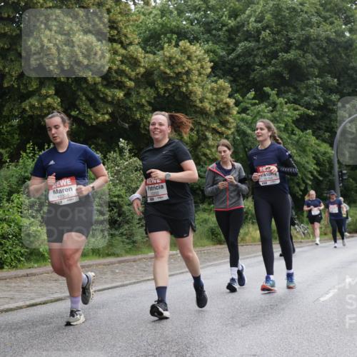 14.06.2026 - REWE Women's Run Jannik Wohlers http://msf.ph/oto/9801169 14.06.2026 10:09:12 Laufen 10330, 10202, 5 meine-sportfotos.de
