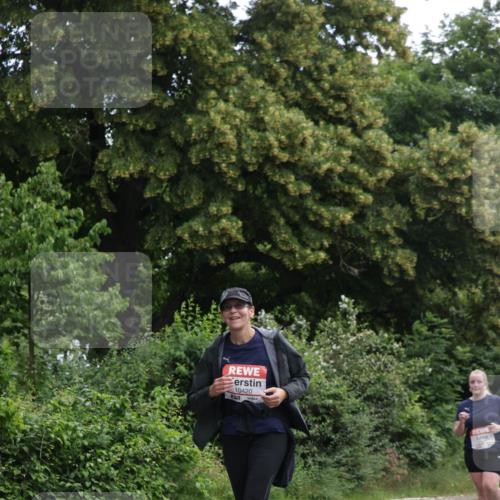 14.06.2026 - REWE Women's Run Jannik Wohlers http://msf.ph/oto/9801190 14.06.2026 10:09:17 Laufen 10420 meine-sportfotos.de