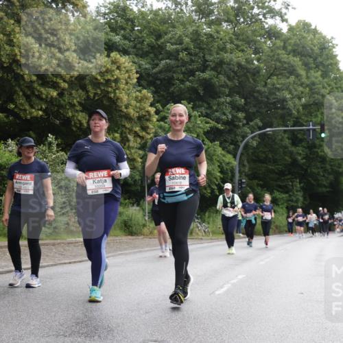 14.06.2026 - REWE Women's Run Jannik Wohlers http://msf.ph/oto/9801210 14.06.2026 10:09:21 Laufen 10143, 10209, 57, 10619 meine-sportfotos.de