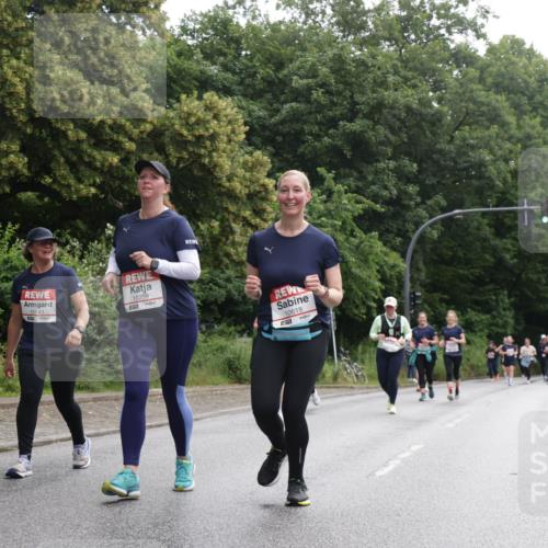 14.06.2026 - REWE Women's Run Jannik Wohlers http://msf.ph/oto/9801215 14.06.2026 10:09:22 Laufen 10143, 10209, 57, 10619, 57 meine-sportfotos.de