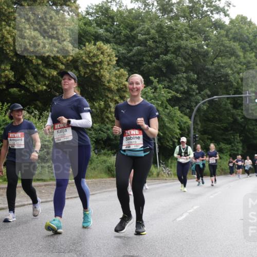 14.06.2026 - REWE Women's Run Jannik Wohlers http://msf.ph/oto/9801216 14.06.2026 10:09:22 Laufen 10143, 10209, 57, 10619, 51 meine-sportfotos.de