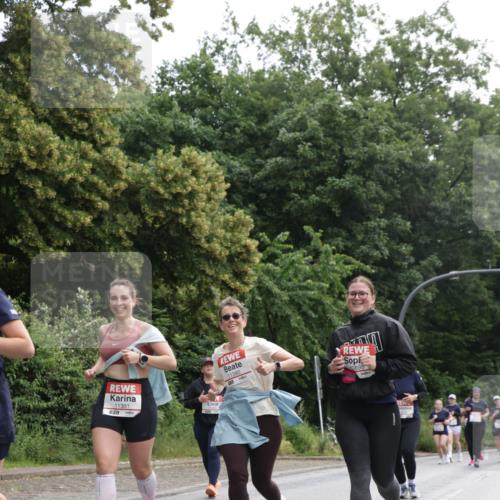 14.06.2026 - REWE Women's Run Jannik Wohlers http://msf.ph/oto/9801288 14.06.2026 10:09:36 Laufen 11381, 57, 11380, 0698 meine-sportfotos.de