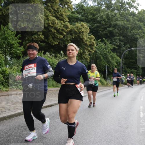 14.06.2026 - REWE Women's Run Jannik Wohlers http://msf.ph/oto/9801627 14.06.2026 10:10:51 Laufen 10877, 51 meine-sportfotos.de