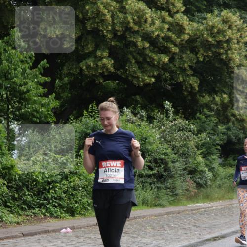 14.06.2026 - REWE Women's Run Jannik Wohlers http://msf.ph/oto/9801675 14.06.2026 10:11:03 Laufen 10216, 657 meine-sportfotos.de