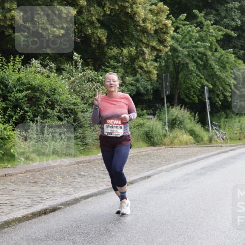 14.06.2026 - REWE Women's Run Jannik Wohlers http://msf.ph/oto/9801700 14.06.2026 10:11:14 Laufen 10456 meine-sportfotos.de