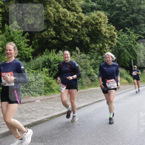 14.06.2026 - REWE Women's Run Jannik Wohlers http://msf.ph/oto/9801747 14.06.2026 10:11:24 Laufen 517, 10866, 57 meine-sportfotos.de