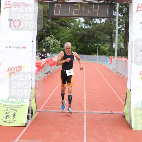 14.06.2026 - 7 Türme Triathlon Andreas Tolksdorf http://msf.ph/oto/9801752 14.06.2026 11:55:40 Ziel 435 meine-sportfotos.de