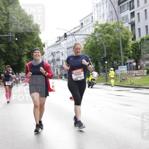 14.06.2026 - REWE Women's Run Jannik Wohlers http://msf.ph/oto/9801755 14.06.2026 10:11:26 Laufen 10306, 57 meine-sportfotos.de