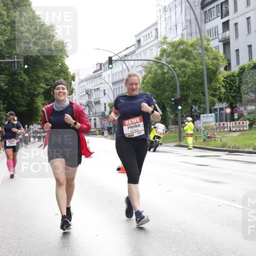 14.06.2026 - REWE Women's Run Jannik Wohlers http://msf.ph/oto/9801757 14.06.2026 10:11:27 Laufen 10306, 7 meine-sportfotos.de