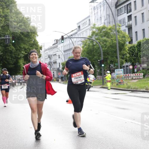 14.06.2026 - REWE Women's Run Jannik Wohlers http://msf.ph/oto/9801758 14.06.2026 10:11:27 Laufen 10306, 7 meine-sportfotos.de