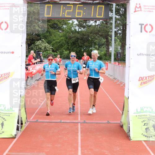 14.06.2026 - 7 Türme Triathlon Andreas Tolksdorf http://msf.ph/oto/9801776 14.06.2026 11:56:09 Ziel 416, 417, 418, 419, 479, 480, 482 meine-sportfotos.de