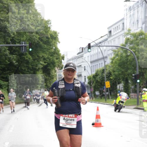 14.06.2026 - REWE Women's Run Jannik Wohlers http://msf.ph/oto/9801787 14.06.2026 10:11:30 Laufen 10864 meine-sportfotos.de