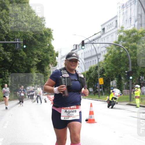 14.06.2026 - REWE Women's Run Jannik Wohlers http://msf.ph/oto/9801791 14.06.2026 10:11:30 Laufen 10864, 7 meine-sportfotos.de