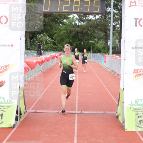14.06.2026 - 7 Türme Triathlon Andreas Tolksdorf http://msf.ph/oto/9801854 14.06.2026 11:58:34 Ziel 487, 488, 489, 503 meine-sportfotos.de
