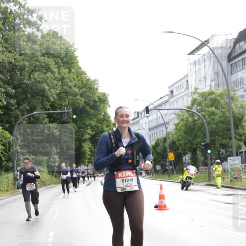14.06.2026 - REWE Women's Run Jannik Wohlers http://msf.ph/oto/9801864 14.06.2026 10:11:43 Laufen 10707, 7 meine-sportfotos.de