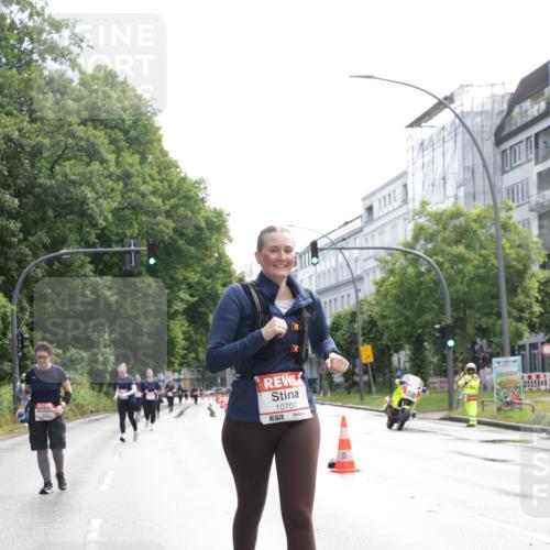 14.06.2026 - REWE Women's Run Jannik Wohlers http://msf.ph/oto/9801866 14.06.2026 10:11:43 Laufen 10707, 57, 1501 meine-sportfotos.de