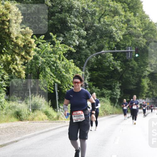 14.06.2026 - REWE Women's Run Jannik Wohlers http://msf.ph/oto/9801875 14.06.2026 10:11:45 Laufen 10141 meine-sportfotos.de