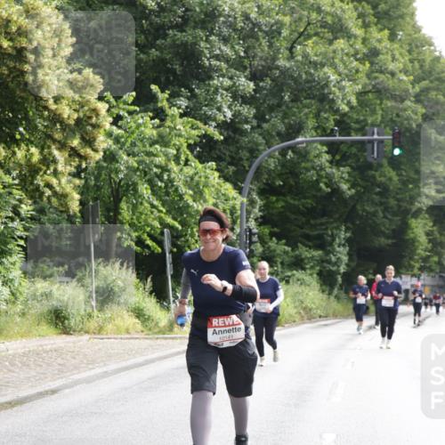 14.06.2026 - REWE Women's Run Jannik Wohlers http://msf.ph/oto/9801882 14.06.2026 10:11:45 Laufen 10141 meine-sportfotos.de