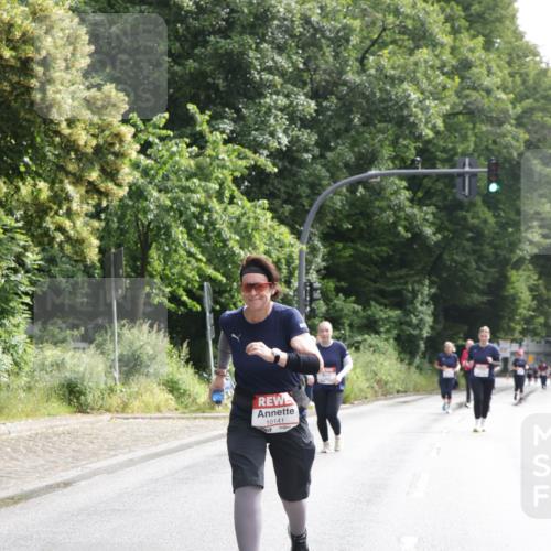 14.06.2026 - REWE Women's Run Jannik Wohlers http://msf.ph/oto/9801883 14.06.2026 10:11:45 Laufen 10141 meine-sportfotos.de