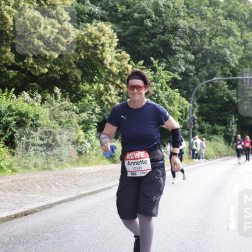 14.06.2026 - REWE Women's Run Jannik Wohlers http://msf.ph/oto/9801889 14.06.2026 10:11:47 Laufen 10141 meine-sportfotos.de