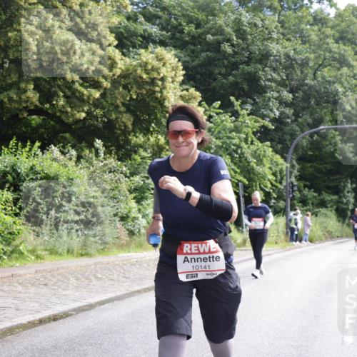 14.06.2026 - REWE Women's Run Jannik Wohlers http://msf.ph/oto/9801897 14.06.2026 10:11:47 Laufen 10141 meine-sportfotos.de