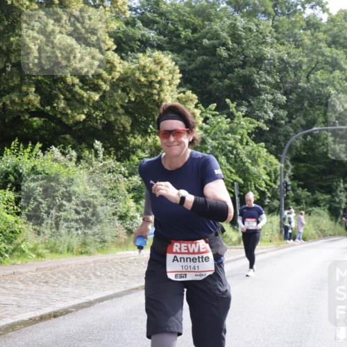 14.06.2026 - REWE Women's Run Jannik Wohlers http://msf.ph/oto/9801898 14.06.2026 10:11:47 Laufen 10141 meine-sportfotos.de