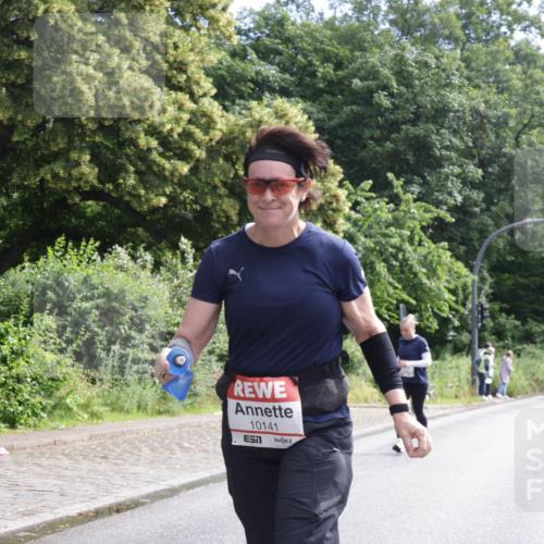 14.06.2026 - REWE Women's Run Jannik Wohlers http://msf.ph/oto/9801905 14.06.2026 10:11:47 Laufen 10141 meine-sportfotos.de