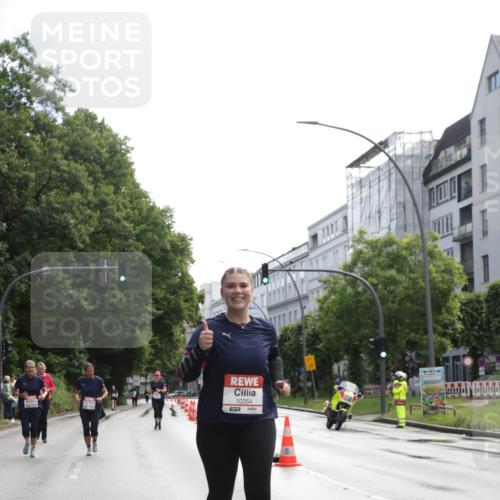 14.06.2026 - REWE Women's Run Jannik Wohlers http://msf.ph/oto/9801927 14.06.2026 10:11:54 Laufen 10354, 57 meine-sportfotos.de
