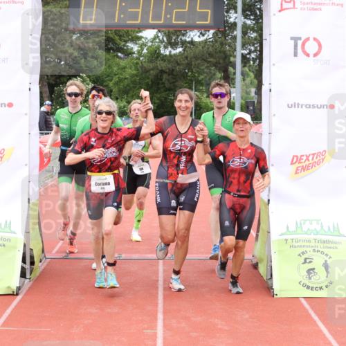 14.06.2026 - 7 Türme Triathlon Andreas Tolksdorf http://msf.ph/oto/9801989 14.06.2026 12:00:24 Ziel 450, 451, 452, 453, 475, 476, 477 meine-sportfotos.de