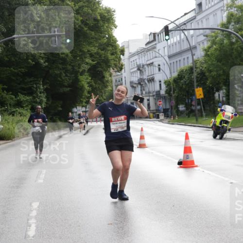 14.06.2026 - REWE Women's Run Jannik Wohlers http://msf.ph/oto/9802016 14.06.2026 10:12:21 Laufen 11394, 1 meine-sportfotos.de