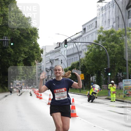 14.06.2026 - REWE Women's Run Jannik Wohlers http://msf.ph/oto/9802022 14.06.2026 10:12:22 Laufen 11394 meine-sportfotos.de