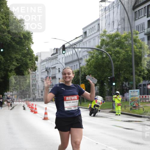 14.06.2026 - REWE Women's Run Jannik Wohlers http://msf.ph/oto/9802028 14.06.2026 10:12:22 Laufen 11394, 7 meine-sportfotos.de
