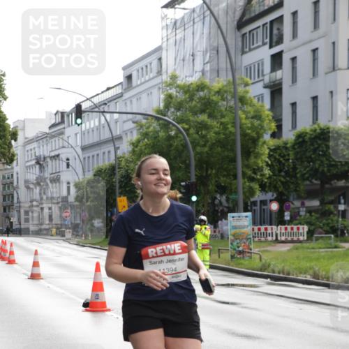 14.06.2026 - REWE Women's Run Jannik Wohlers http://msf.ph/oto/9802041 14.06.2026 10:12:23 Laufen 11394 meine-sportfotos.de