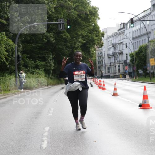 14.06.2026 - REWE Women's Run Jannik Wohlers http://msf.ph/oto/9802048 14.06.2026 10:12:26 Laufen 10084, 51, 01 meine-sportfotos.de