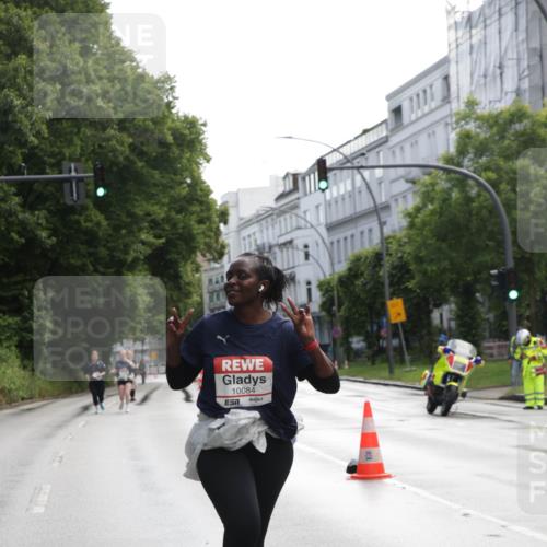 14.06.2026 - REWE Women's Run Jannik Wohlers http://msf.ph/oto/9802054 14.06.2026 10:12:27 Laufen 10084 meine-sportfotos.de